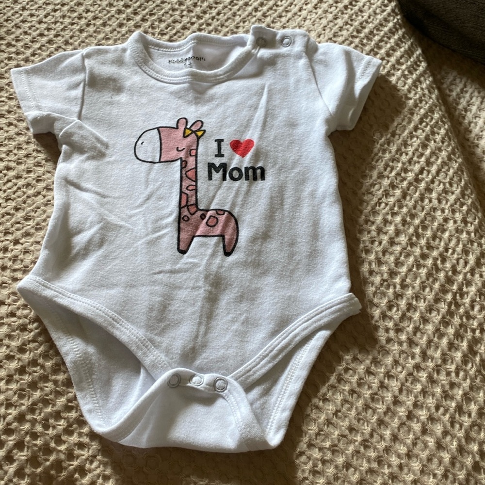 Kiddiezoom I Love Mom 3-6 months